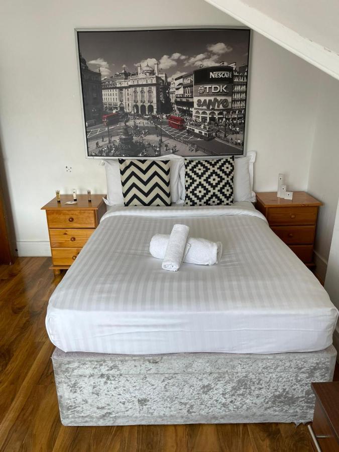 Sw16 Norbury Guesthouse London Bagian luar foto
