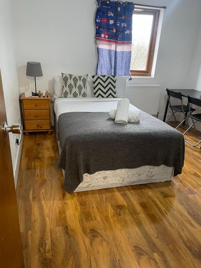 Sw16 Norbury Guesthouse London Bagian luar foto