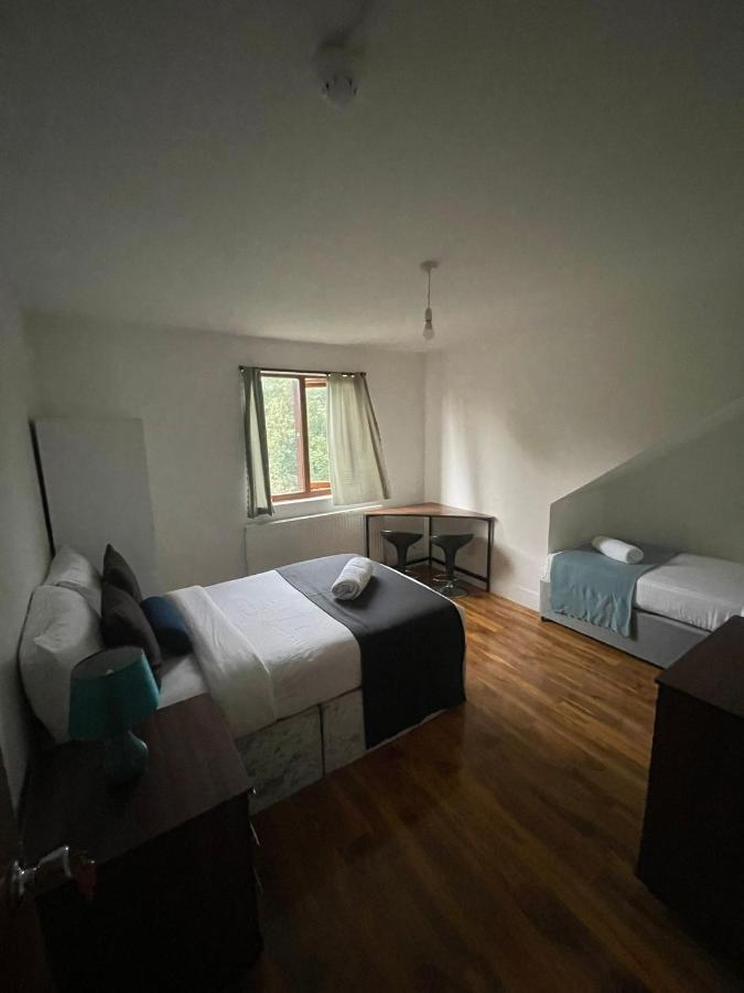 Sw16 Norbury Guesthouse London Bagian luar foto